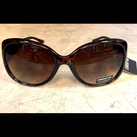 Liz Claiborne womens designer sunglasses. NWT - Picture 2 of 6